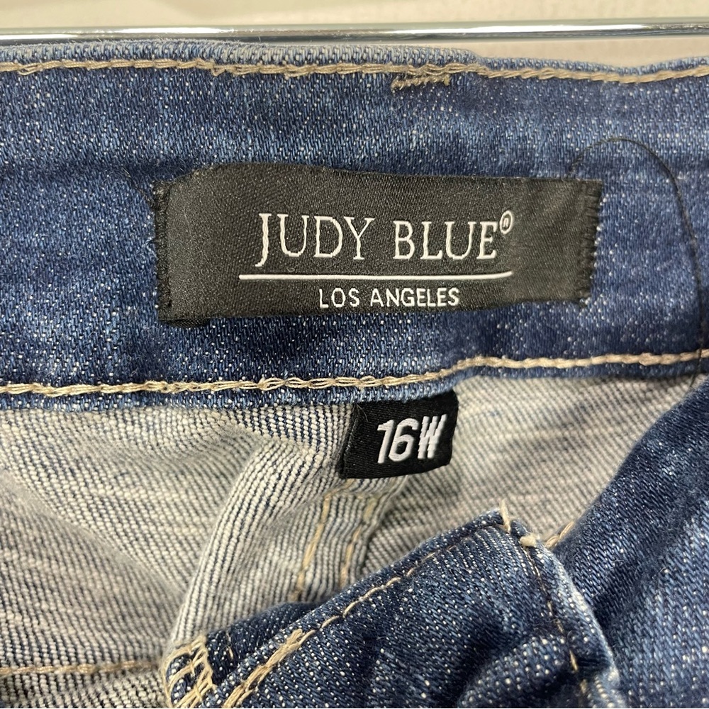 Judy Blue Classic Distressed Skinny Jeans W13 - Picture 4 of 5